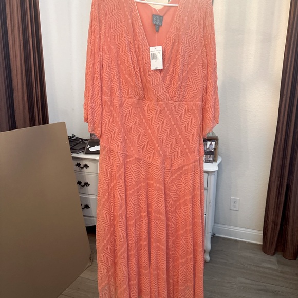 Coral and lace dress. NWT - Picture 4 of 7